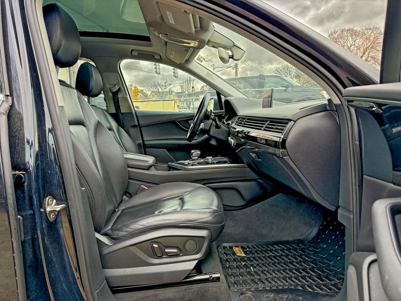 AUDI Q7 PREMIUM PLUS