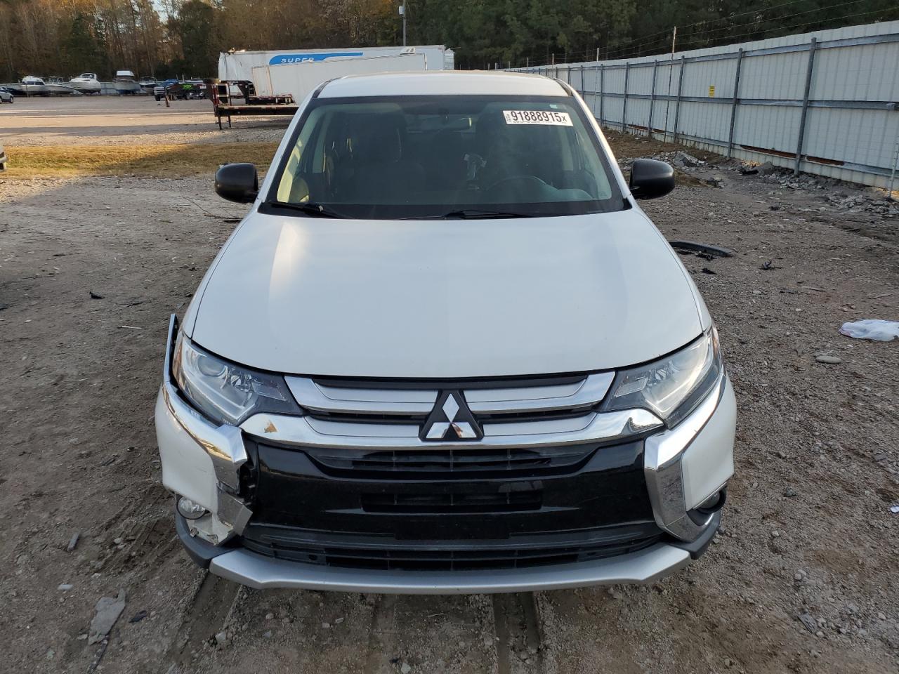 MITSUBISHI OUTLANDER ES