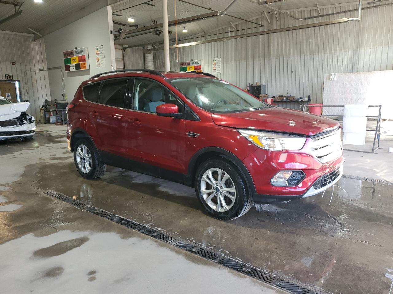 FORD ESCAPE SE