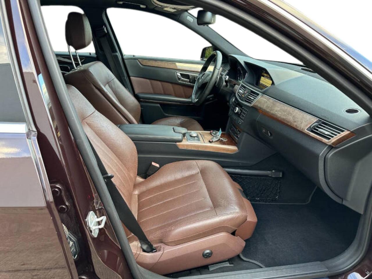 MERCEDES-BENZ E-CLASS 550