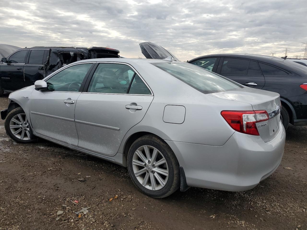 TOYOTA CAMRY HYBRID