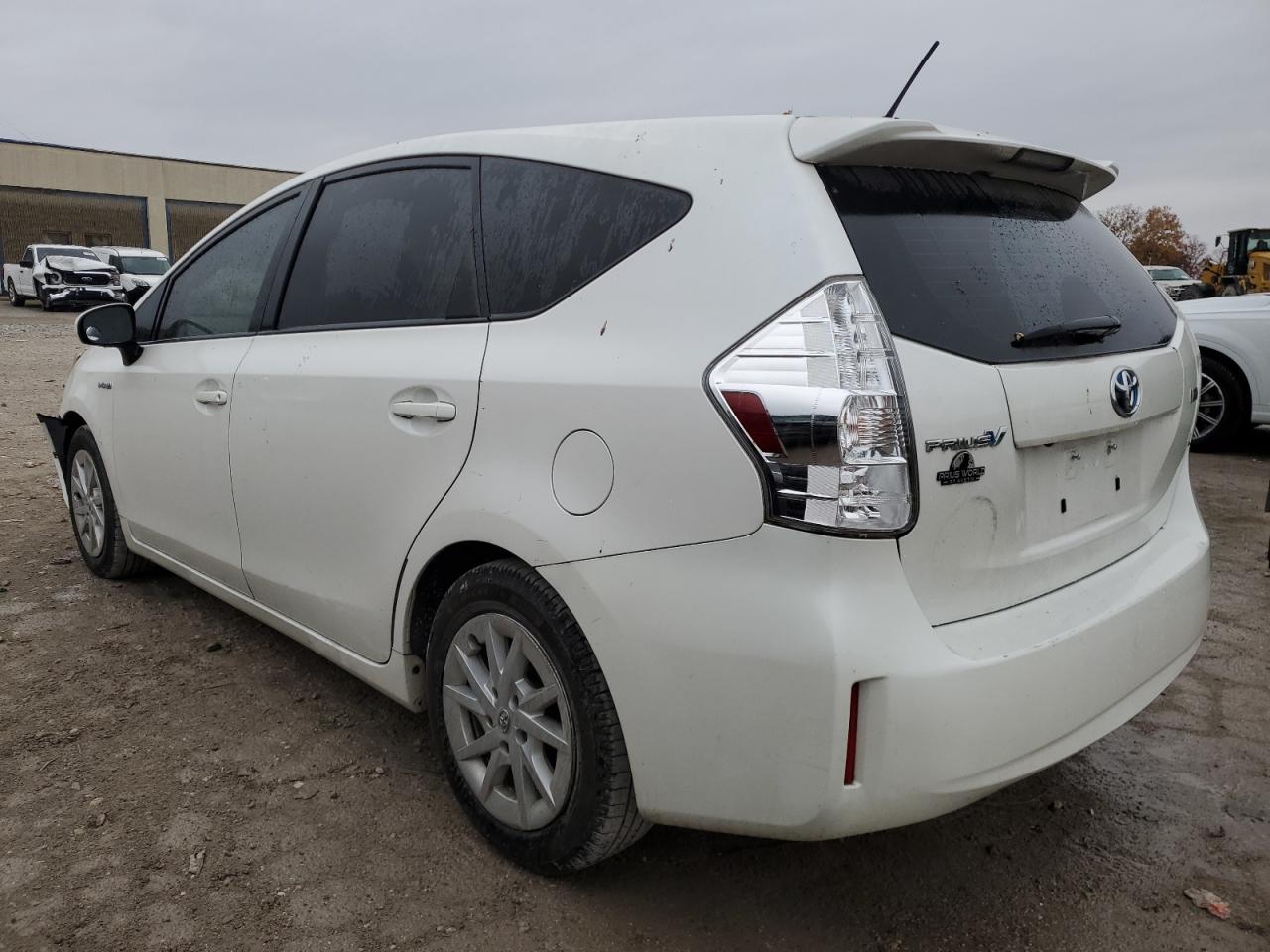 TOYOTA PRIUS V