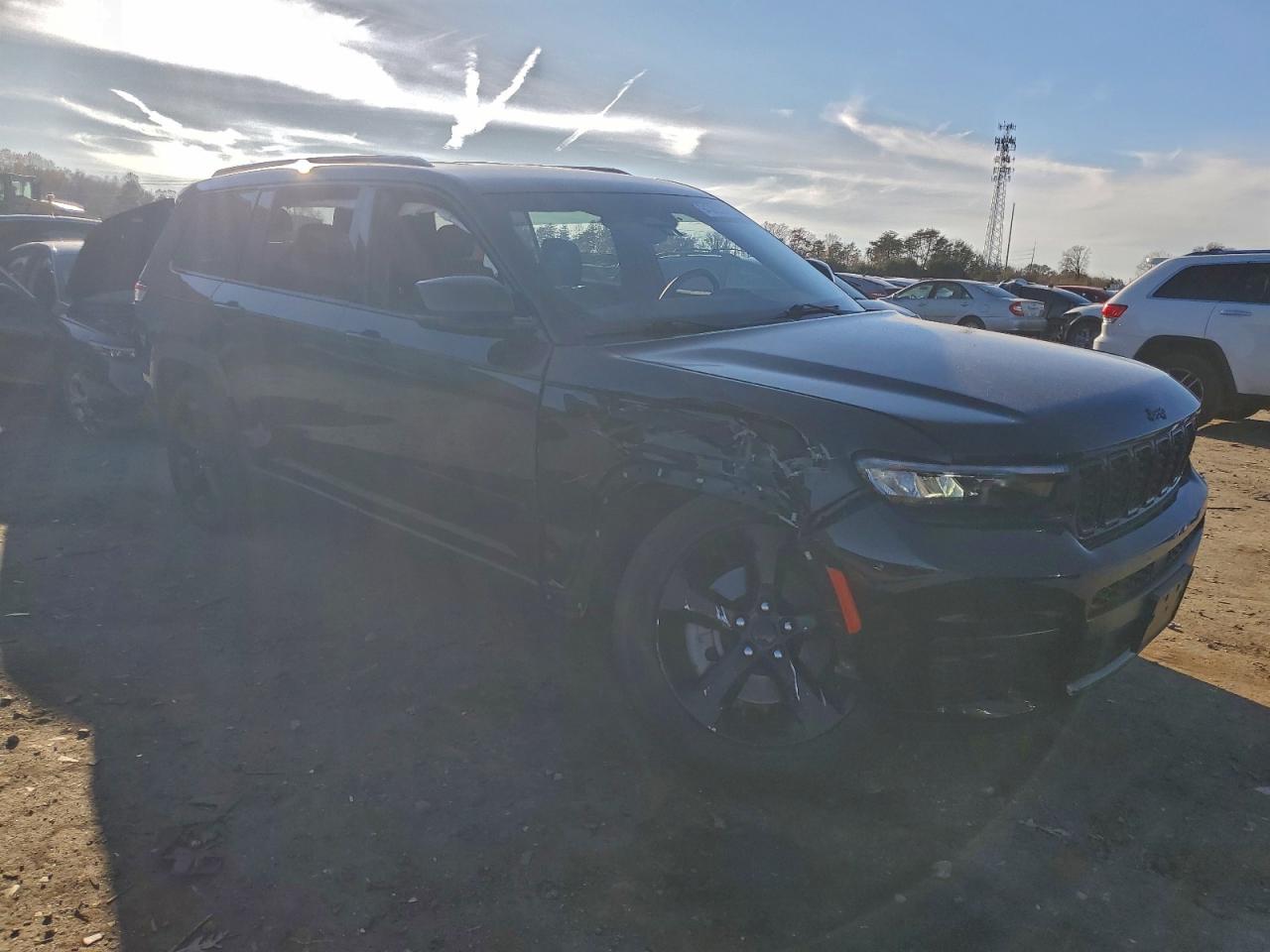 JEEP GRAND CHEROKEE L LAREDO