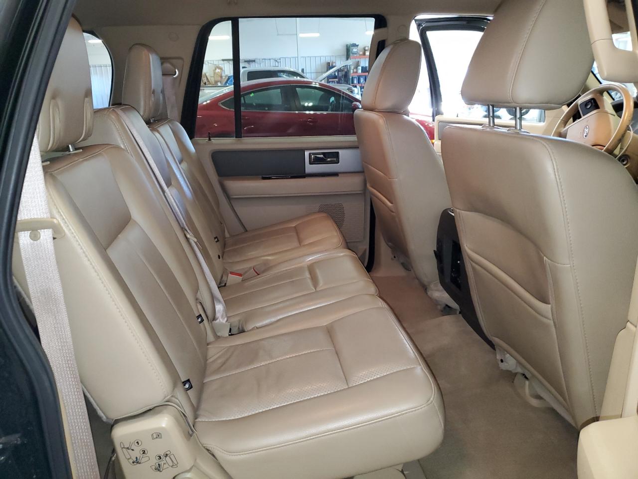 FORD EXPEDITION EL XLT