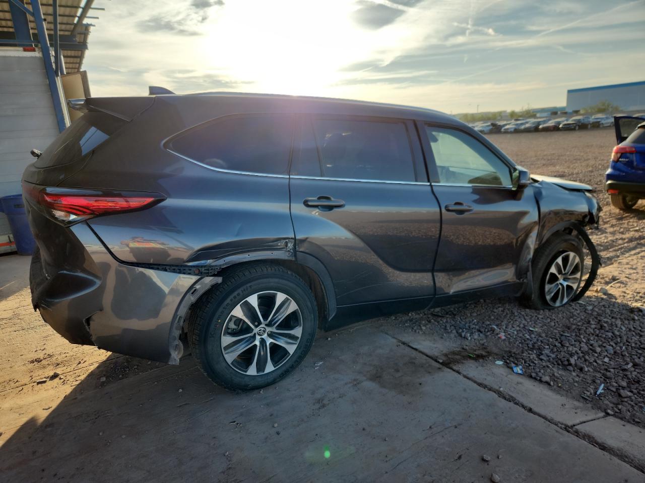 TOYOTA HIGHLANDER XLE