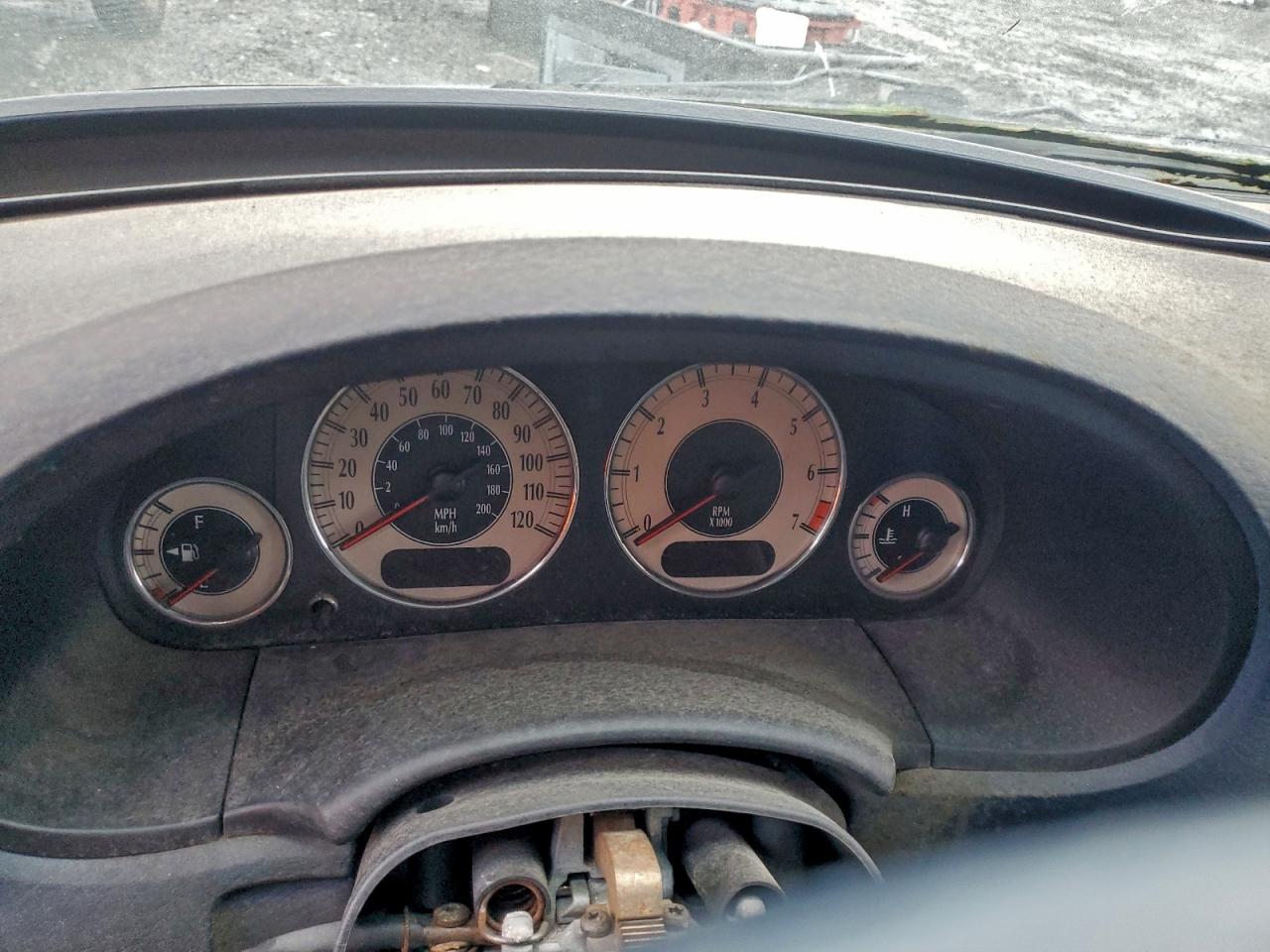 Lot #3315758344 2002 CHRYSLER TOWN & COU