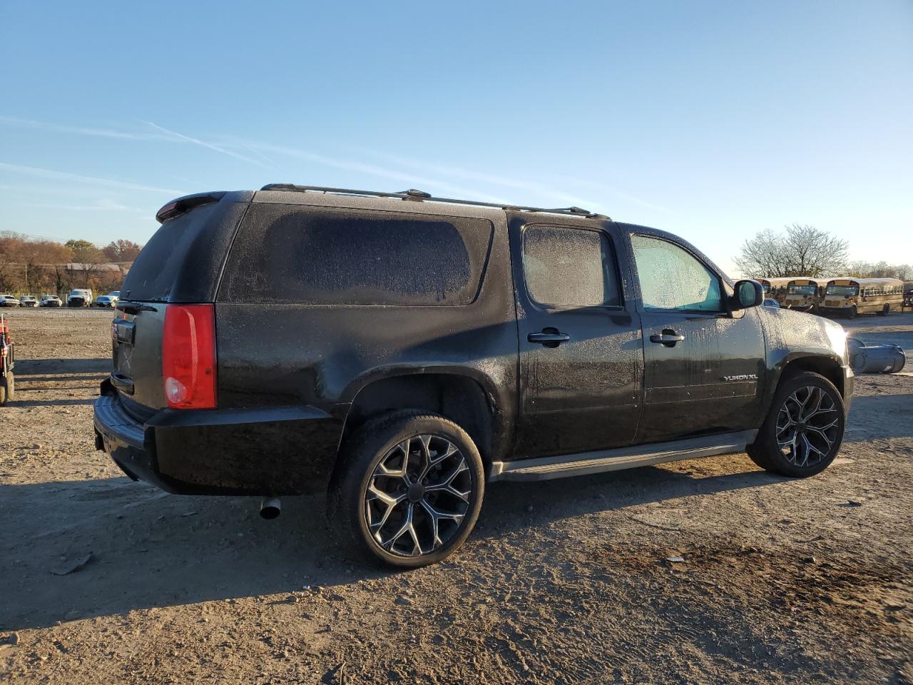 GMC YUKON K1500 SLT