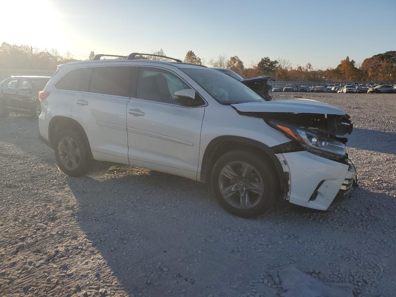 TOYOTA HIGHLANDER LIMITED