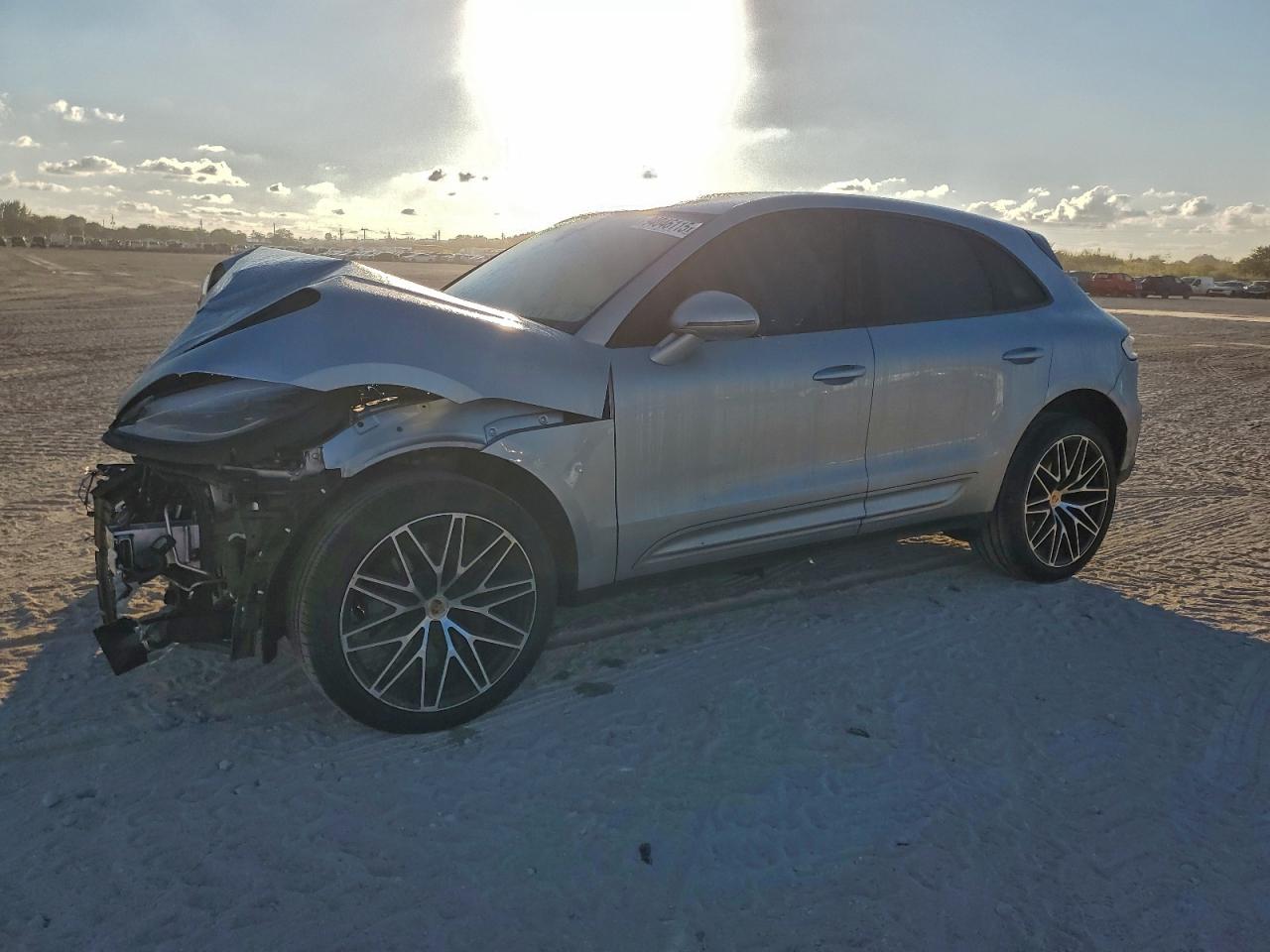 Lot #3315925099 2023 PORSCHE MACAN BASE