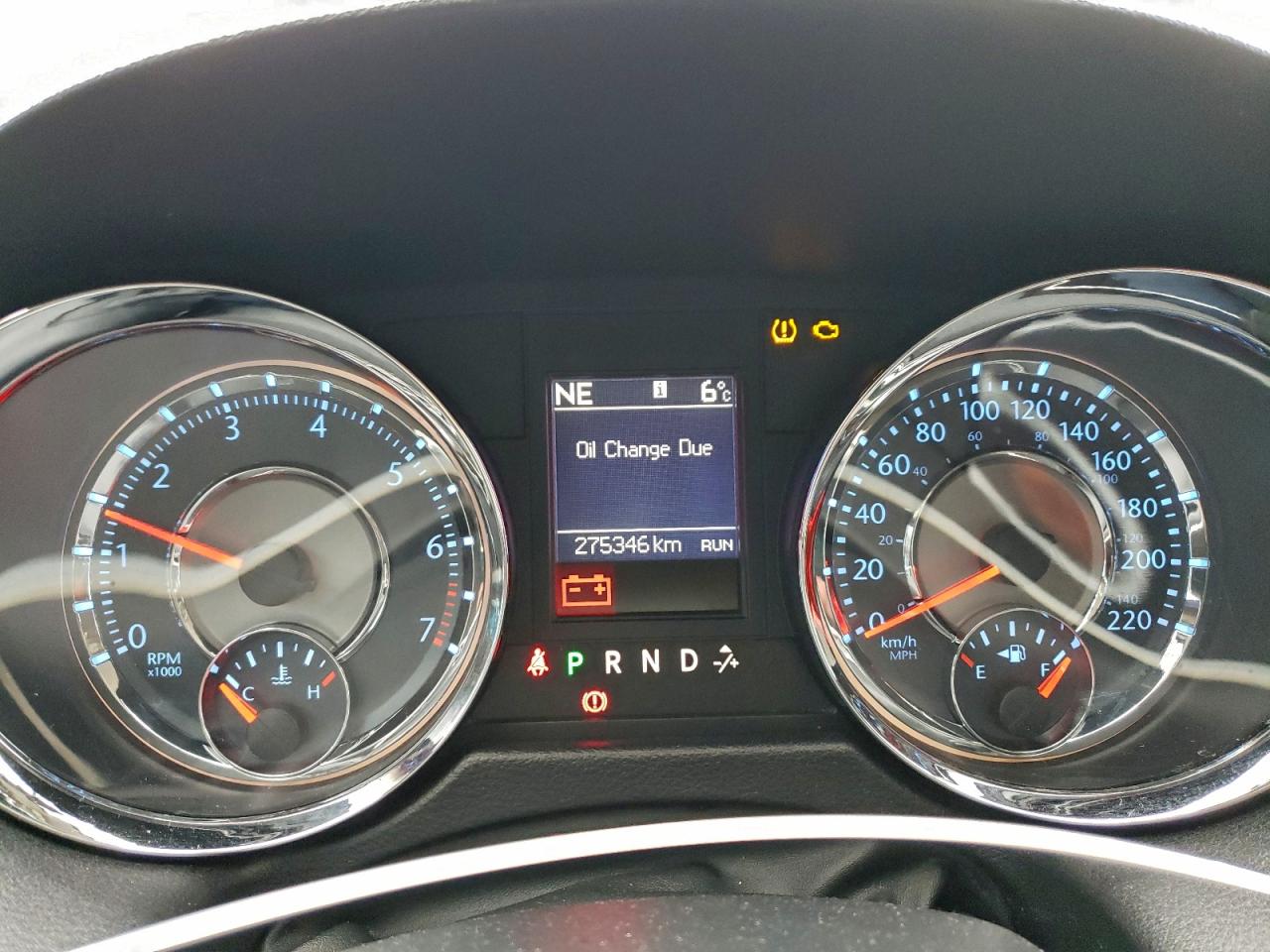 CHRYSLER TOWN & COUNTRY TOURING