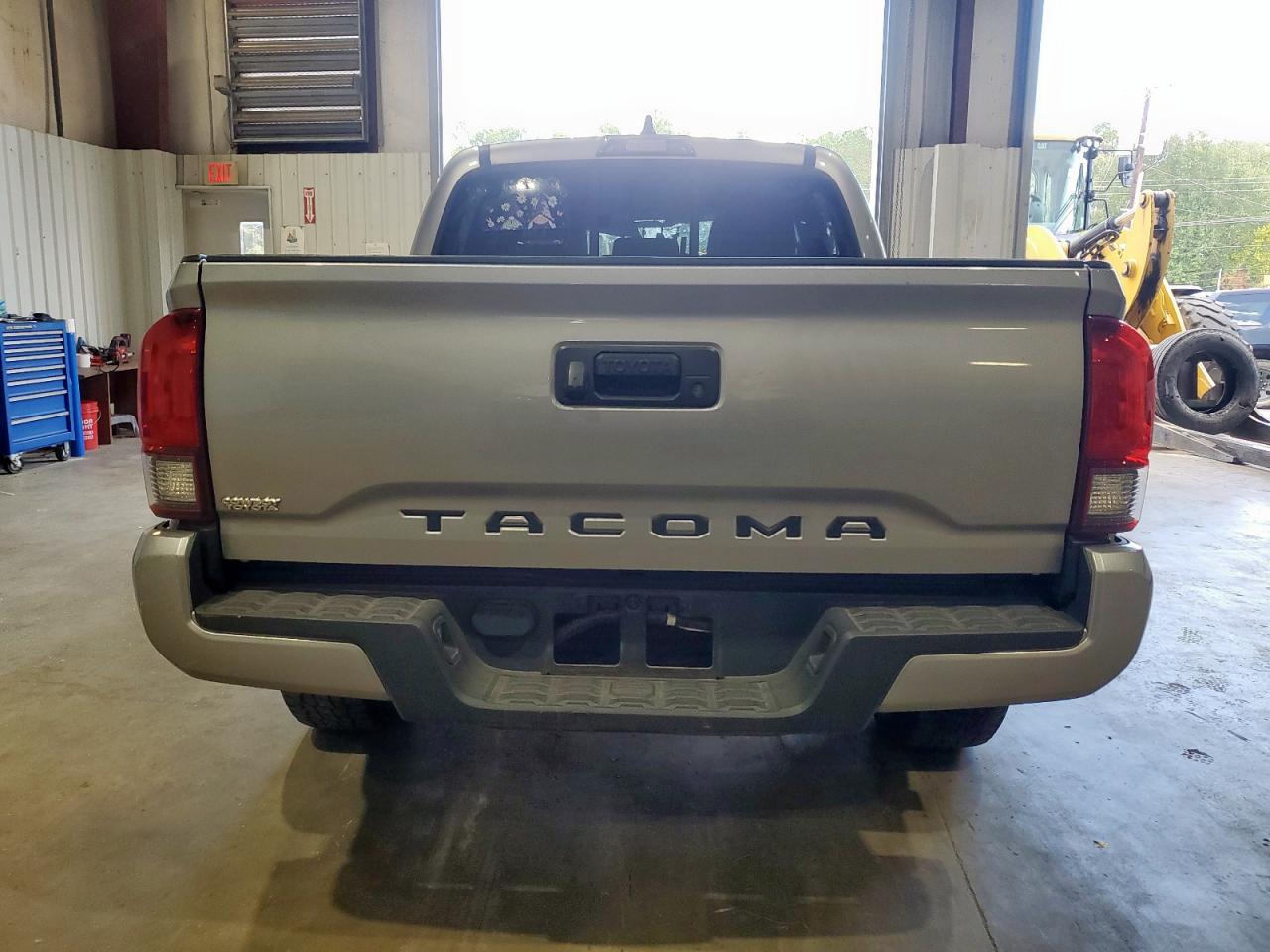 TOYOTA TACOMA DOUBLE CAB