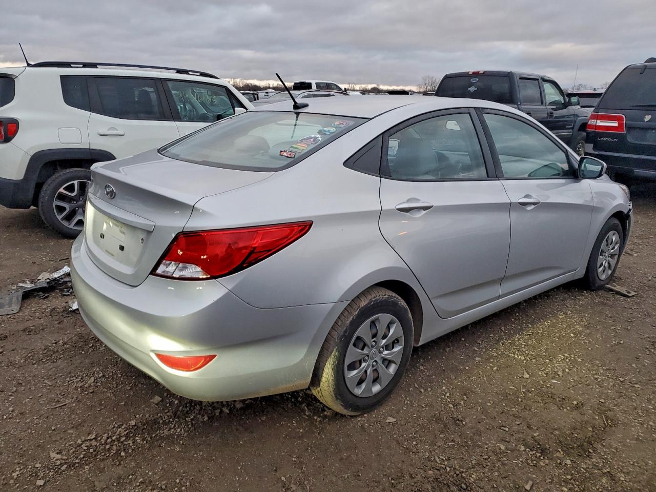 HYUNDAI ACCENT SE
