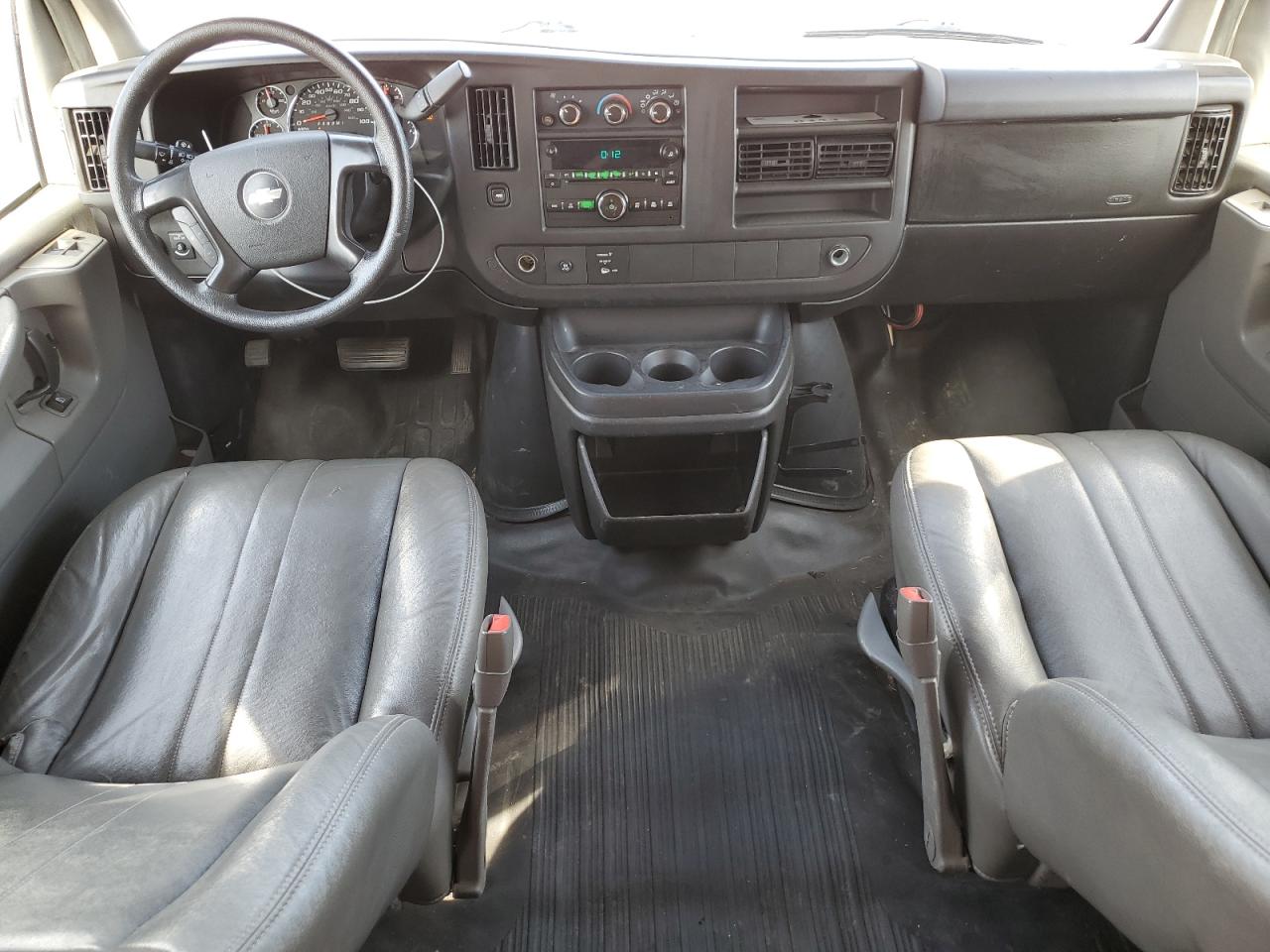 CHEVROLET EXPRESS LS