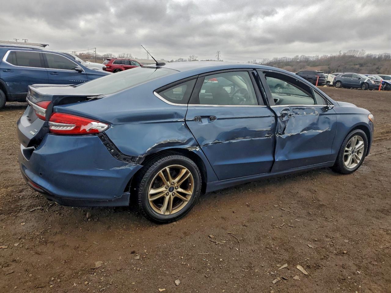 FORD FUSION SE