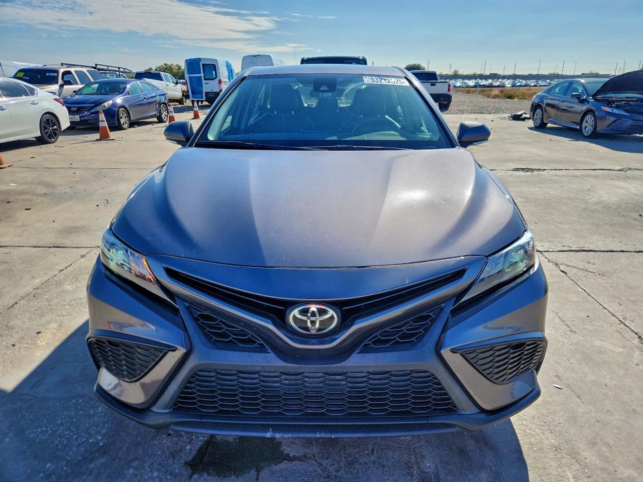 TOYOTA CAMRY SE