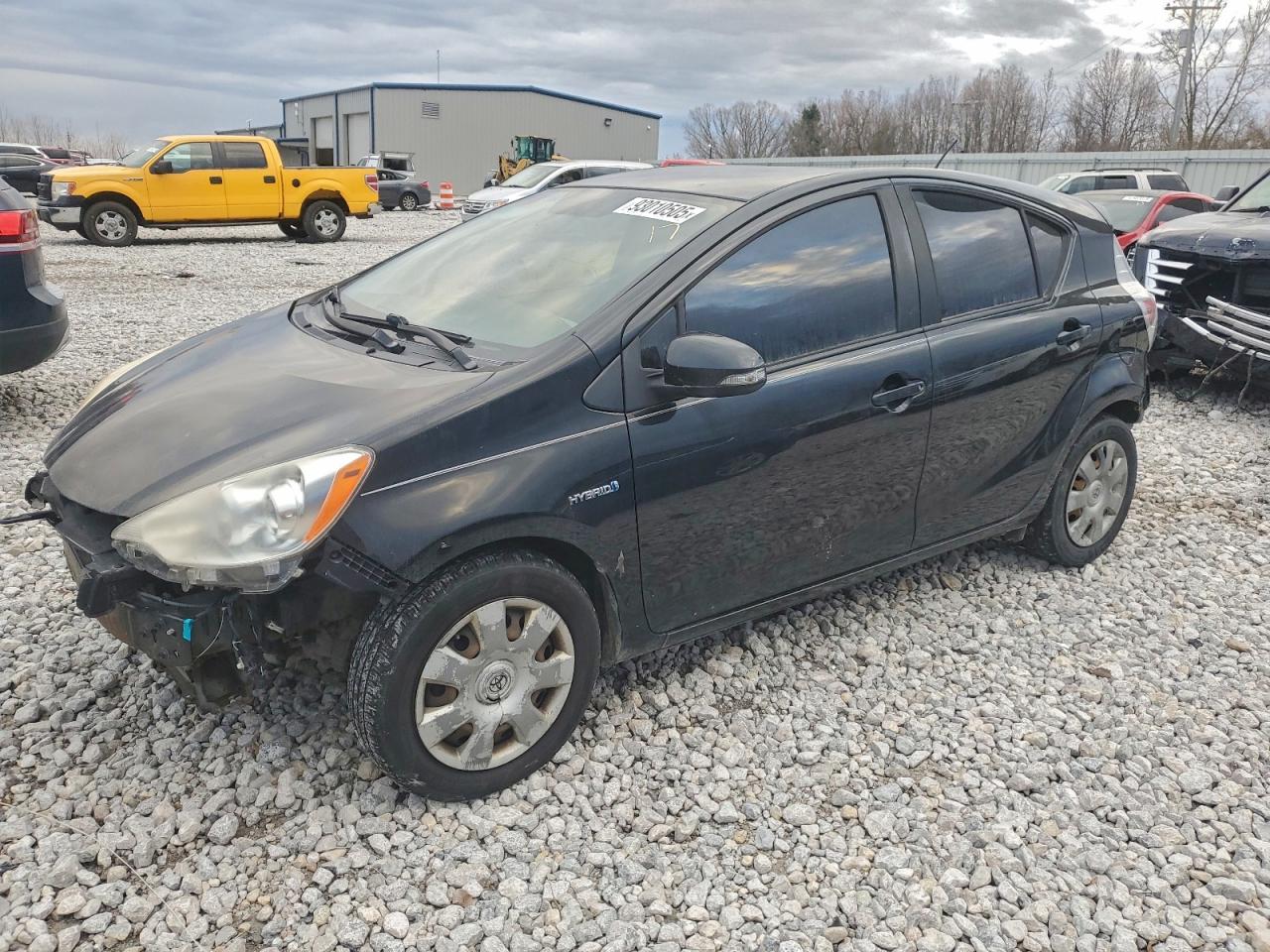 TOYOTA PRIUS C