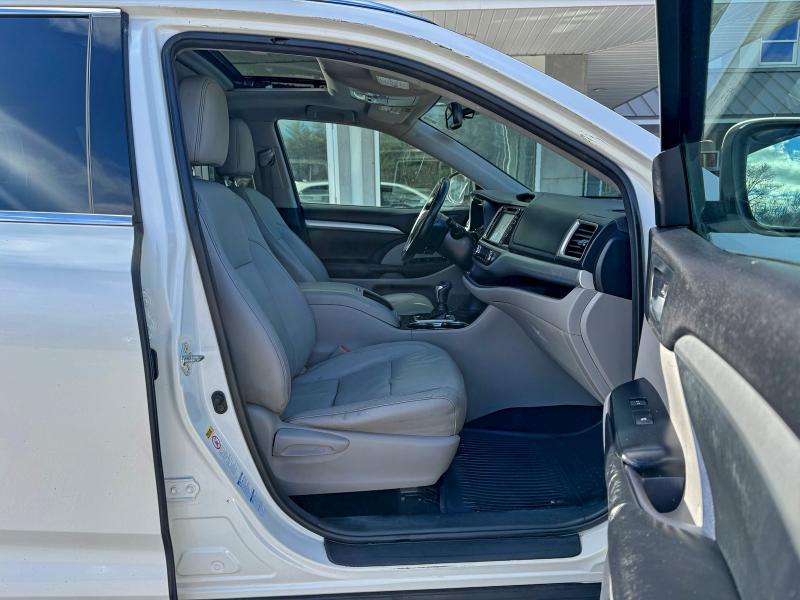 2015 TOYOTA HIGHLANDER #3295423926