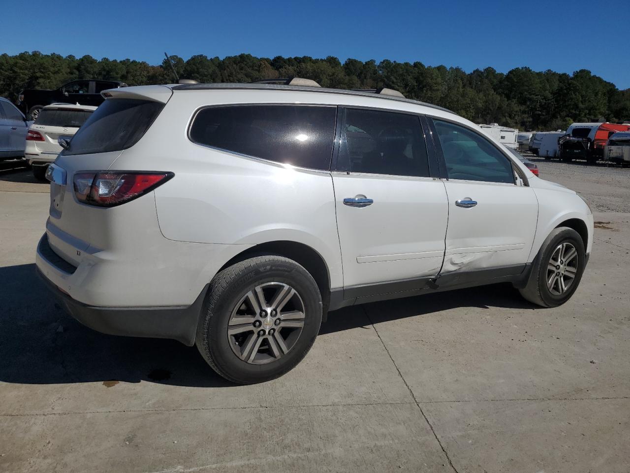 CHEVROLET TRAVERSE LT