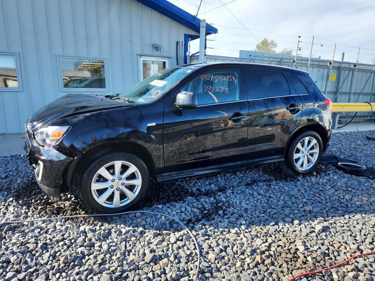 Lot #3291348182 2015 MITSUBISHI OUTLANDER