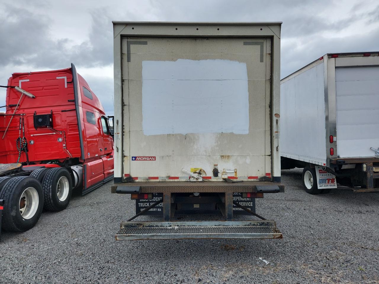 Lot #3286621921 2020 MITSUBISHI FE FEC72S