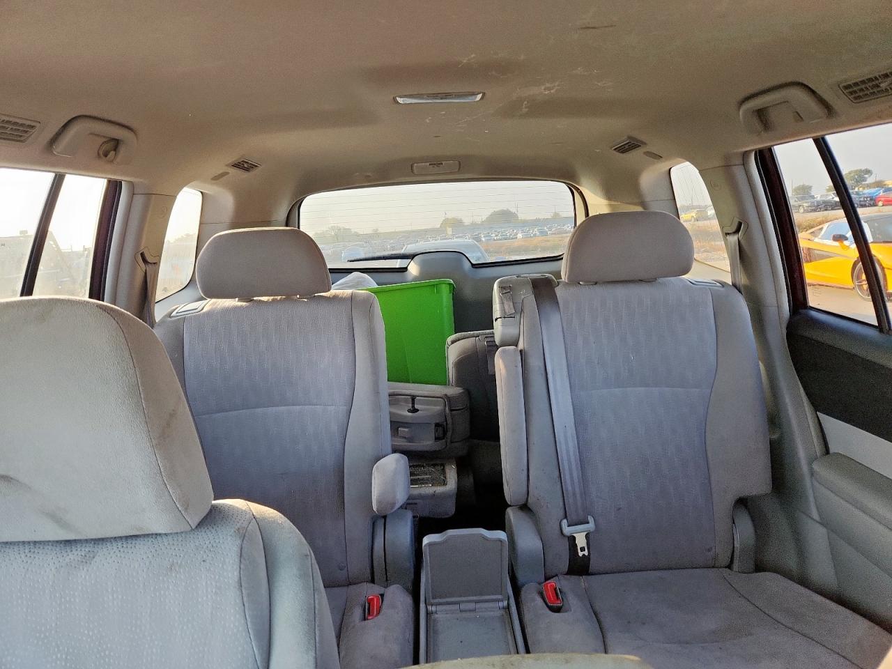 TOYOTA HIGHLANDER BASE