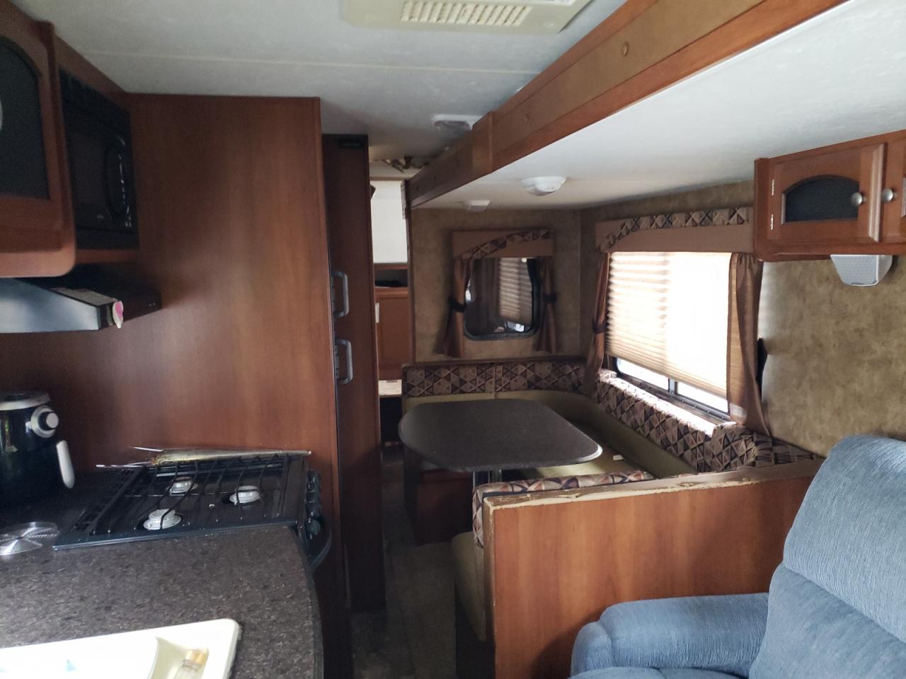 Lot #3302729015 2014 COACHMEN FREEDOM XP