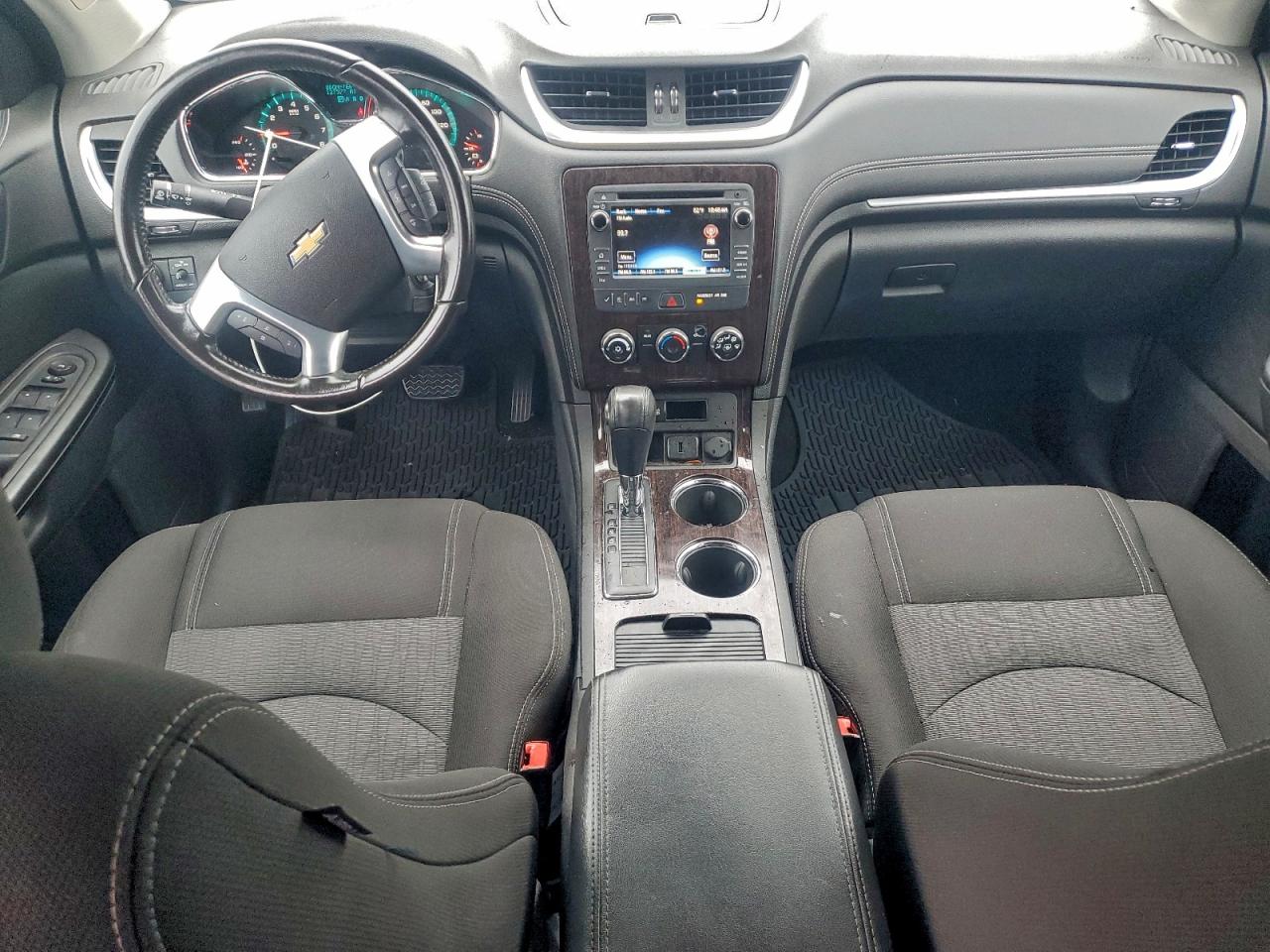 CHEVROLET TRAVERSE LT