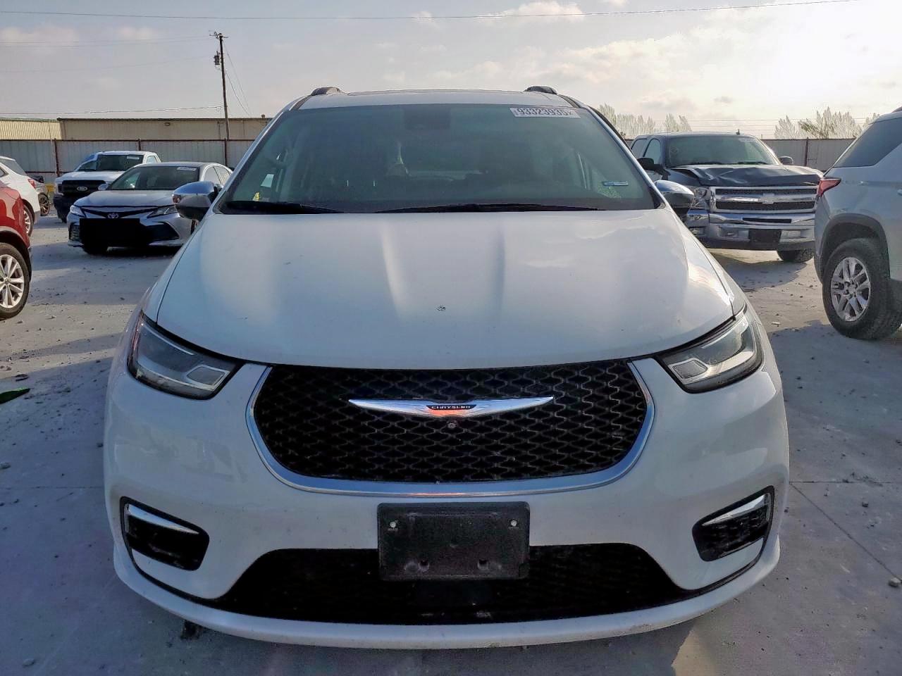 CHRYSLER PACIFICA LIMITED