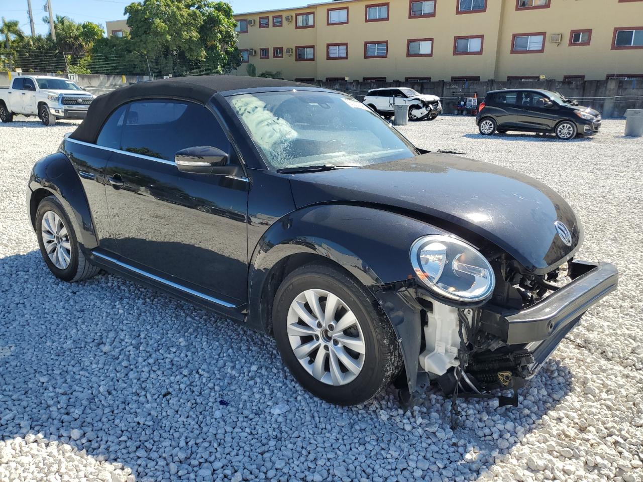 VOLKSWAGEN BEETLE S/SE