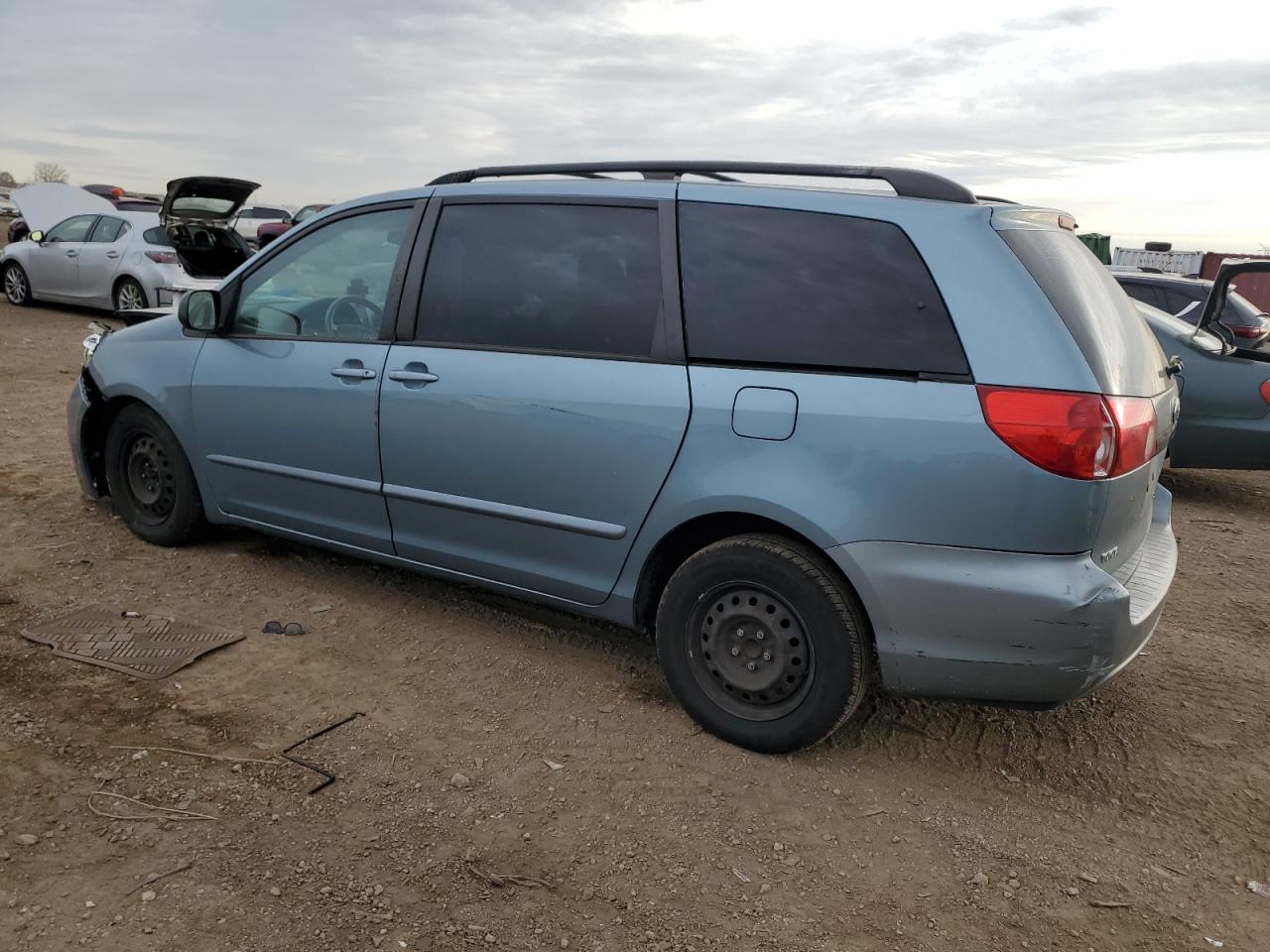 Lot #3297220422 2009 TOYOTA SIENNA CE
