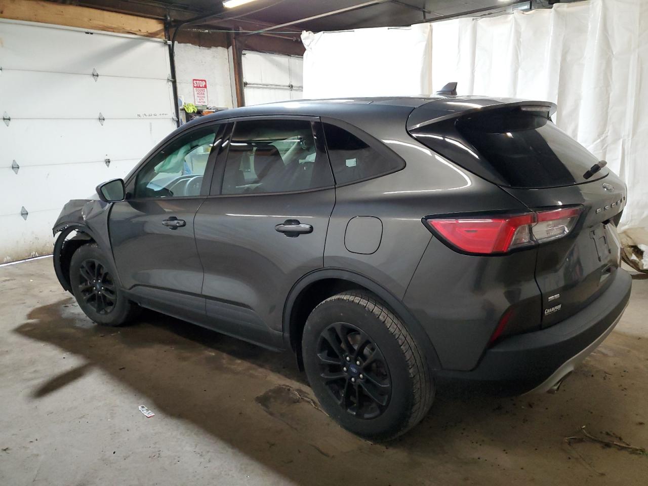 FORD ESCAPE SE SPORT