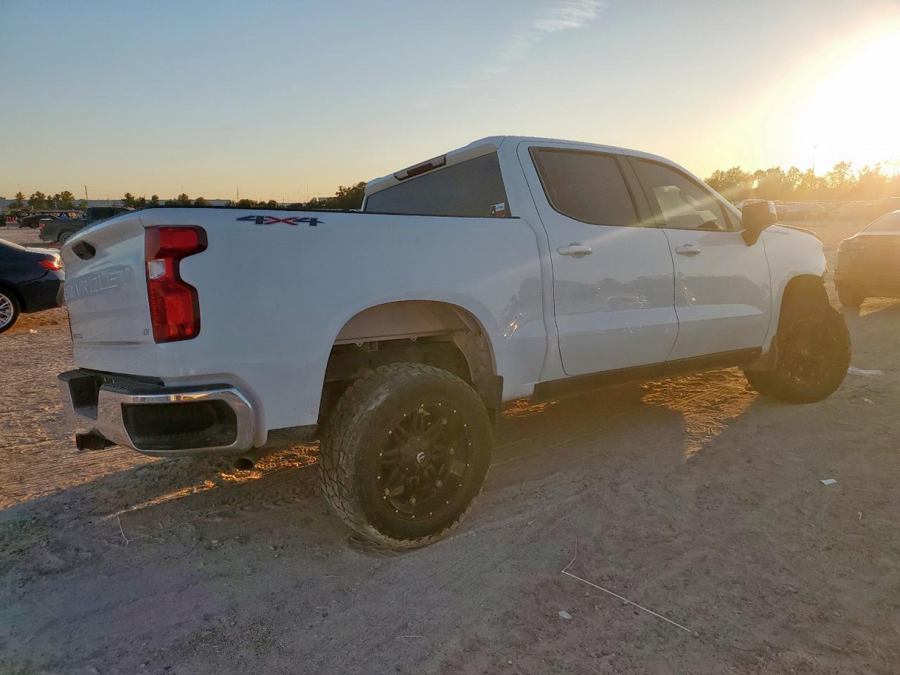 CHEVROLET SILVERADO K1500 LT