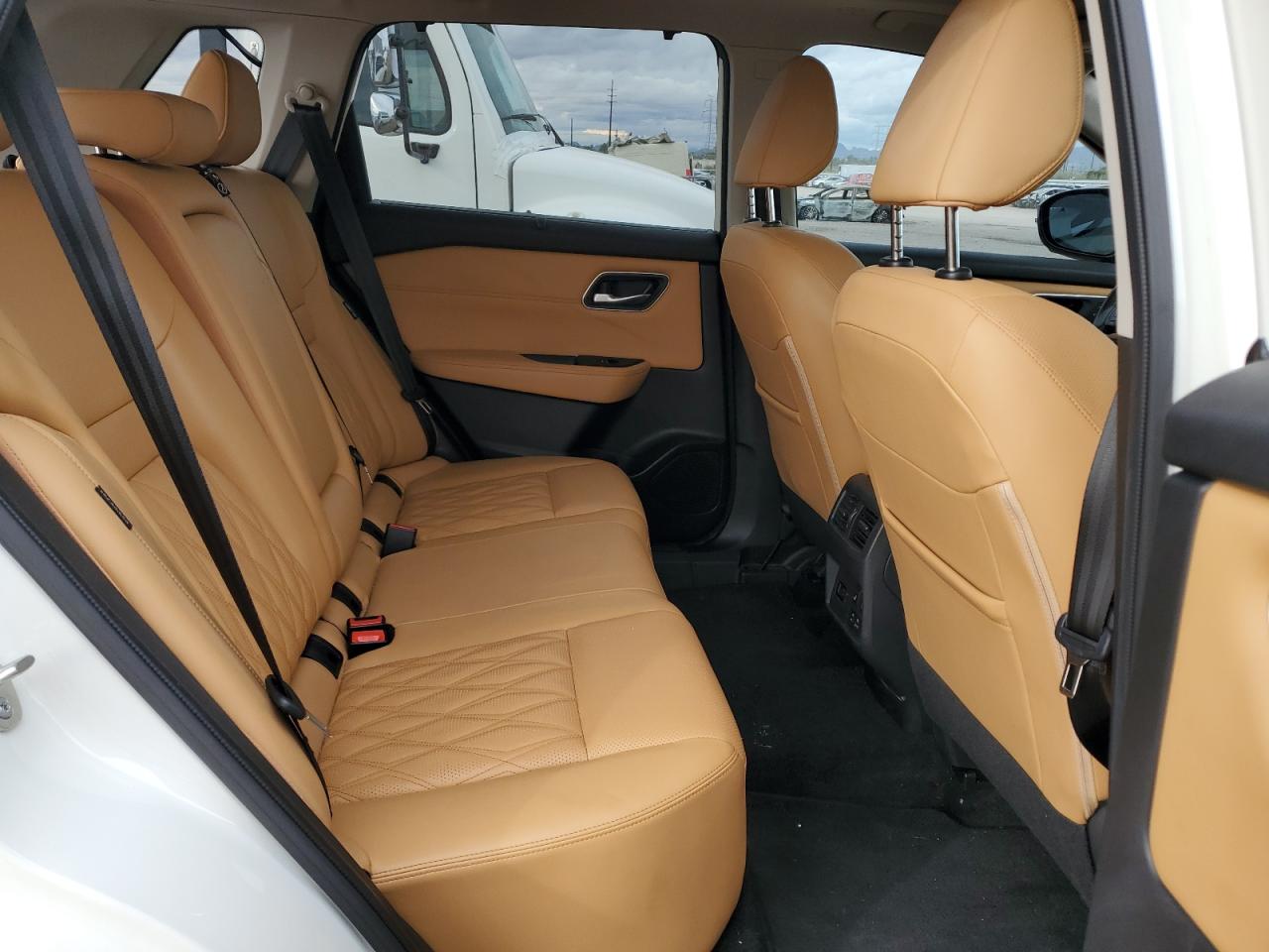 NISSAN ROGUE PLATINUM