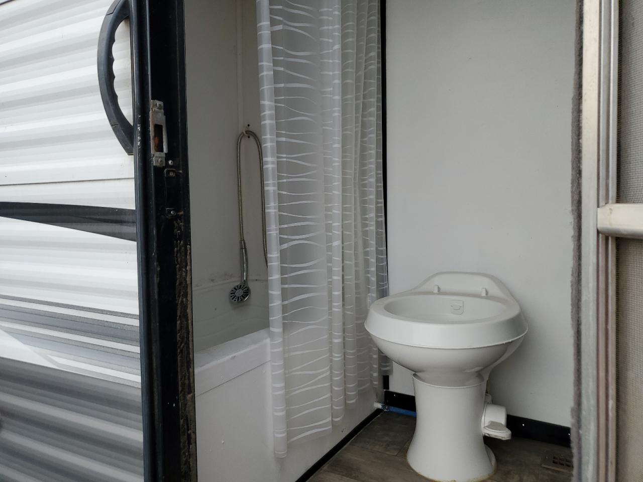 Lot #3287429020 2019 HEAR NORTH COUN