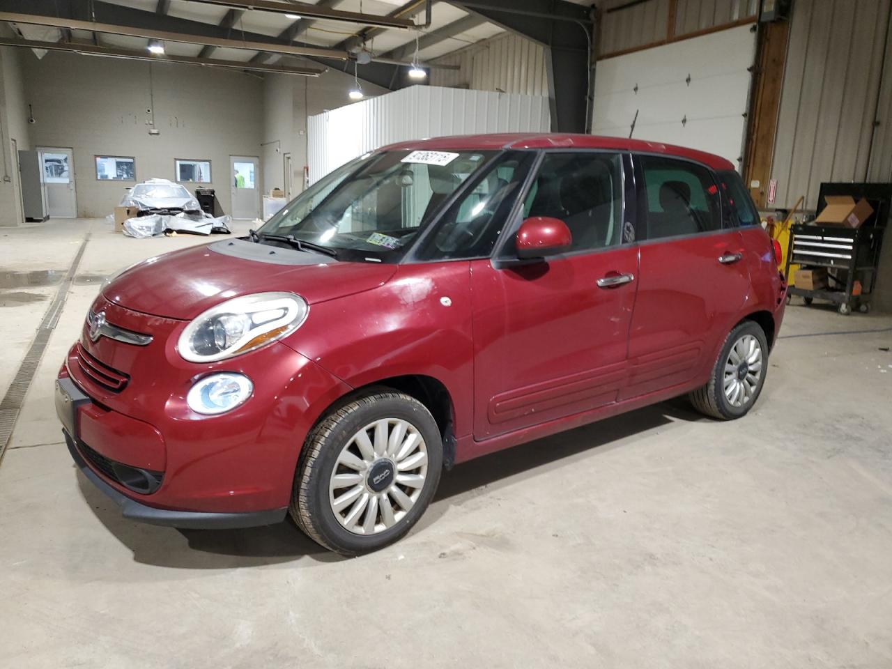 Lot #3301940443 2017 FIAT 500L POP