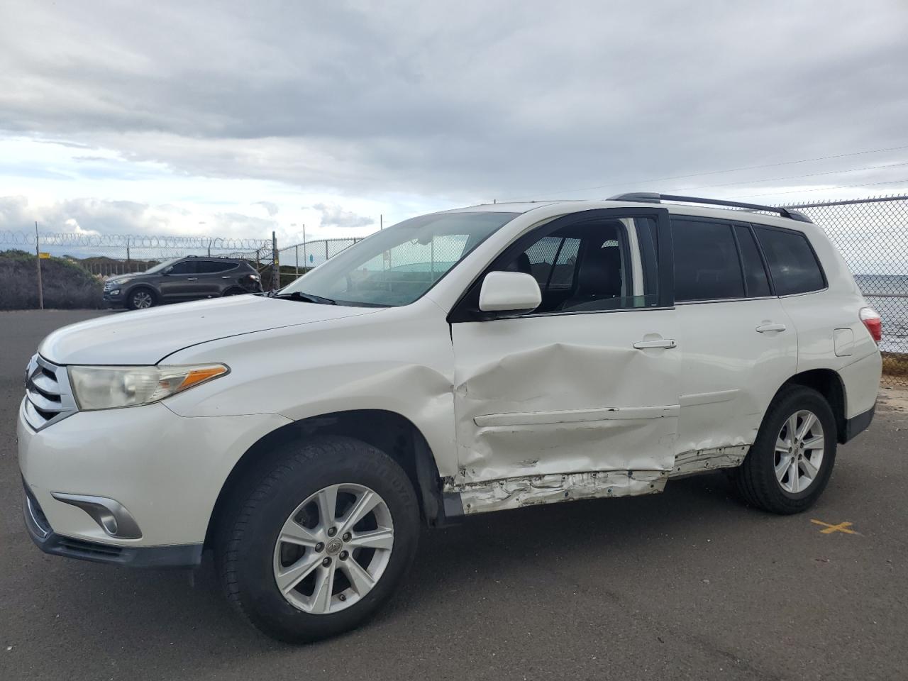 TOYOTA HIGHLANDER BASE