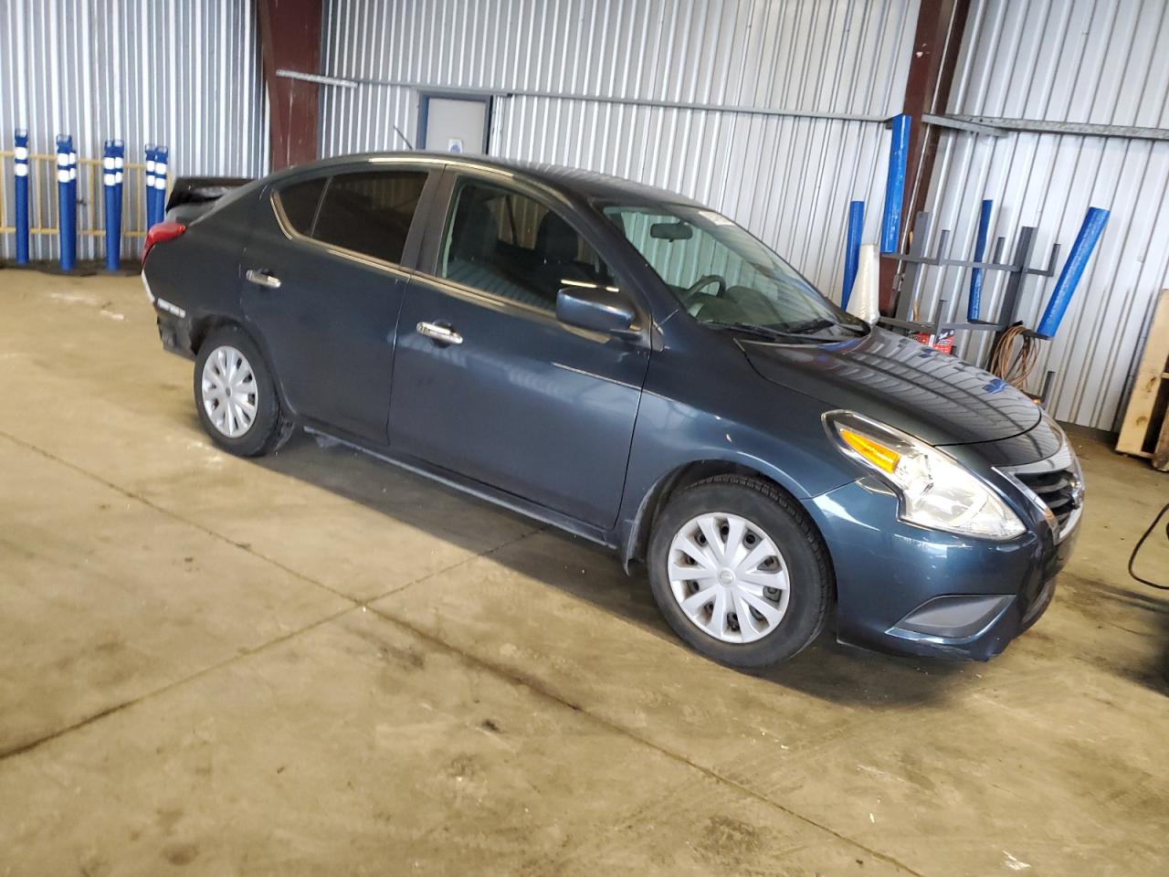 NISSAN VERSA S