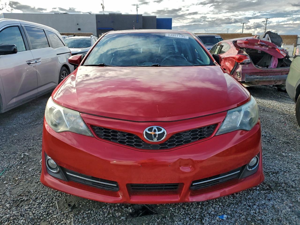 TOYOTA CAMRY SE