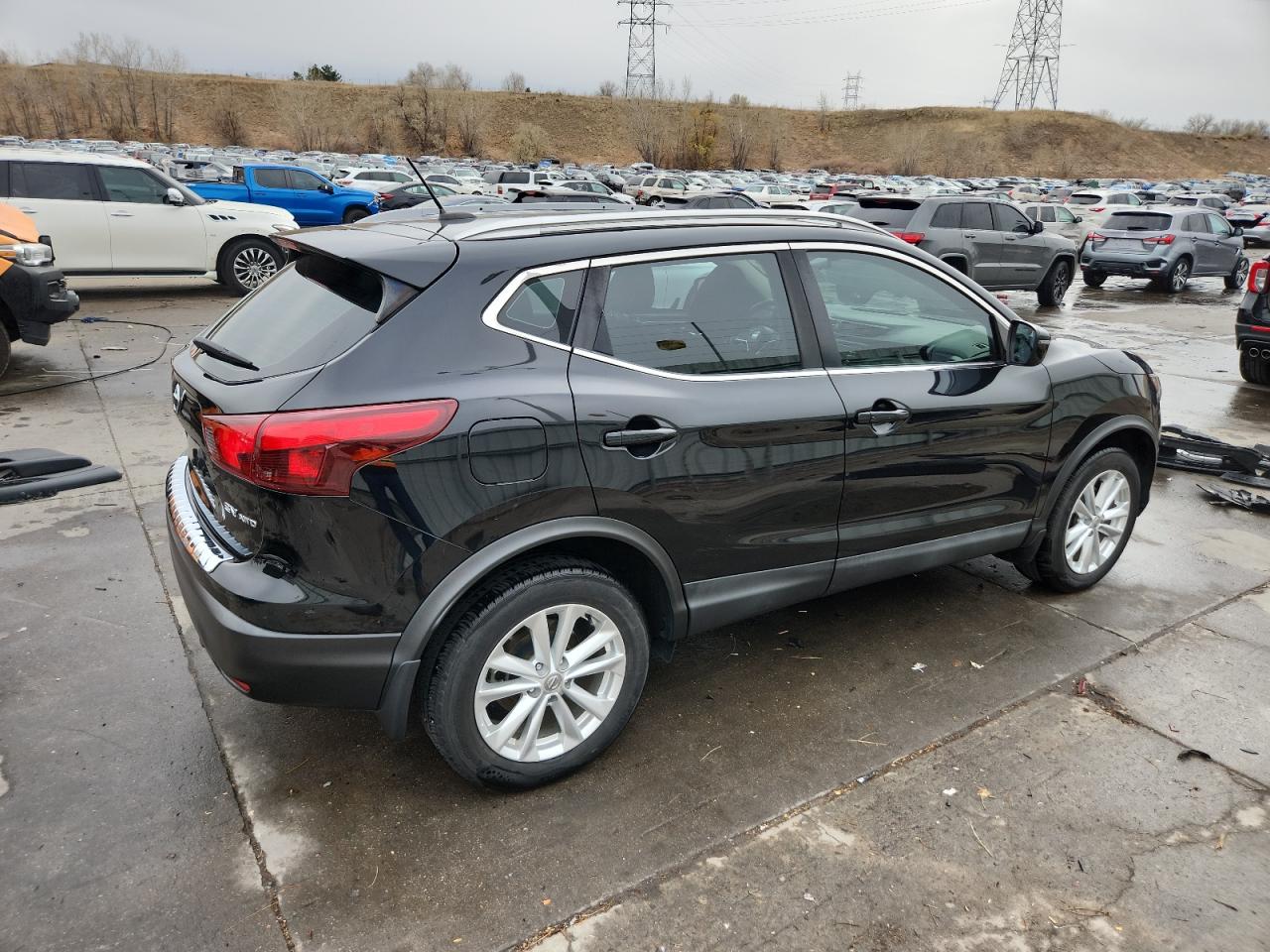NISSAN ROGUE SPORT S