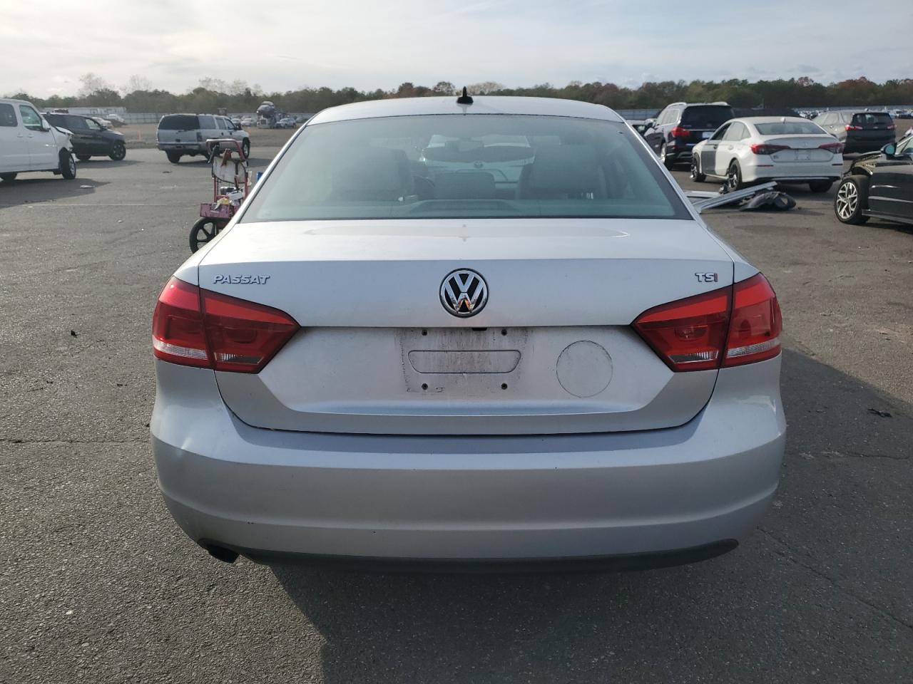 VOLKSWAGEN PASSAT S