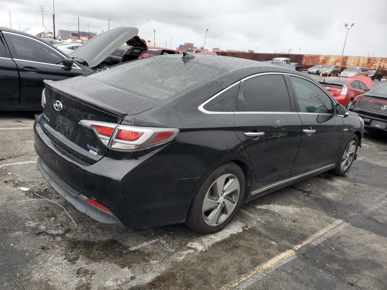 HYUNDAI SONATA HYBRID