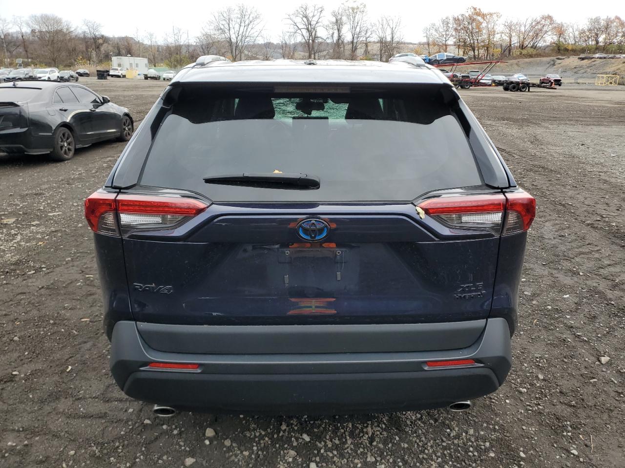 TOYOTA RAV4 XLE PREMIUM