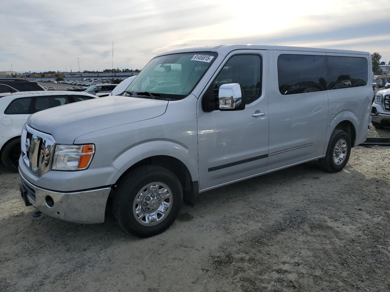 NISSAN NV3500 3500 S