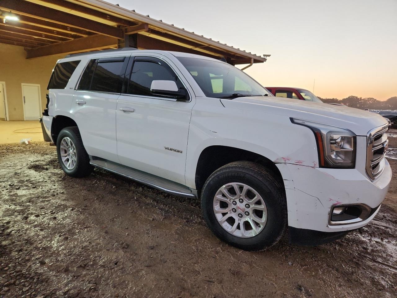 GMC YUKON SLT