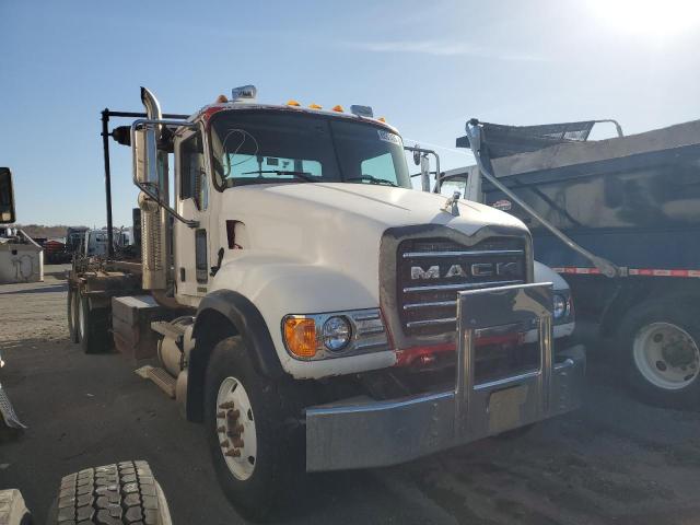Global Auto Auctions: 2006 MACK CV713