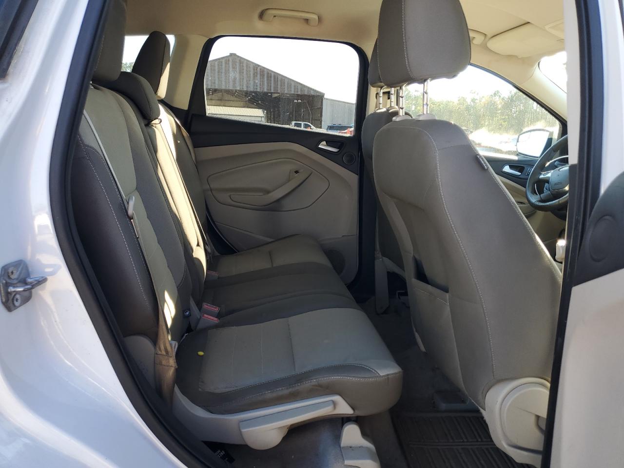 FORD ESCAPE SE