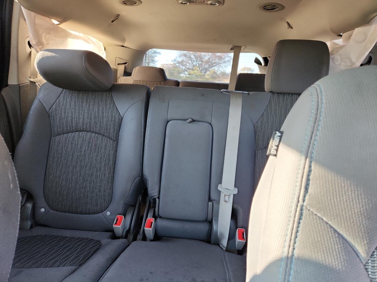 CHEVROLET TRAVERSE LS