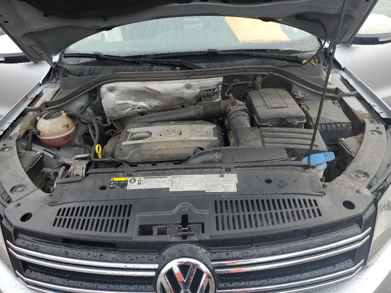 Lot #3302115156 2016 VOLKSWAGEN TIGUAN S