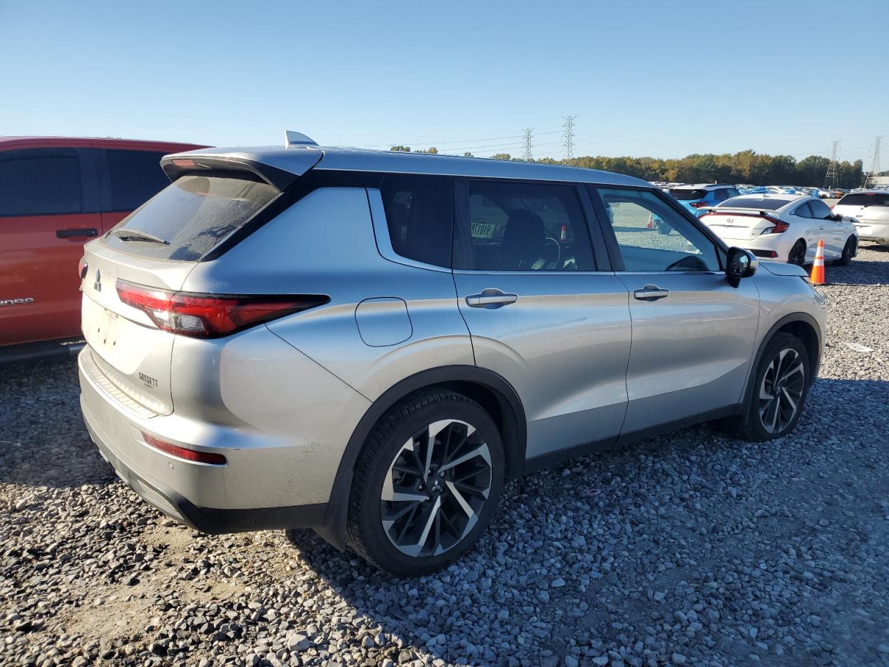 MITSUBISHI OUTLANDER ES