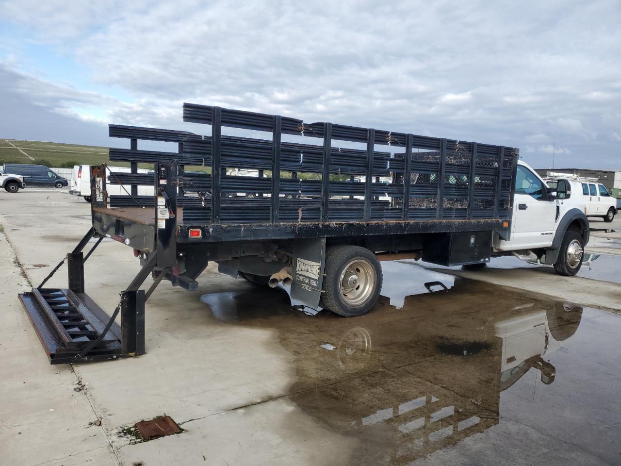 FORD F-550 SUPER DUTY